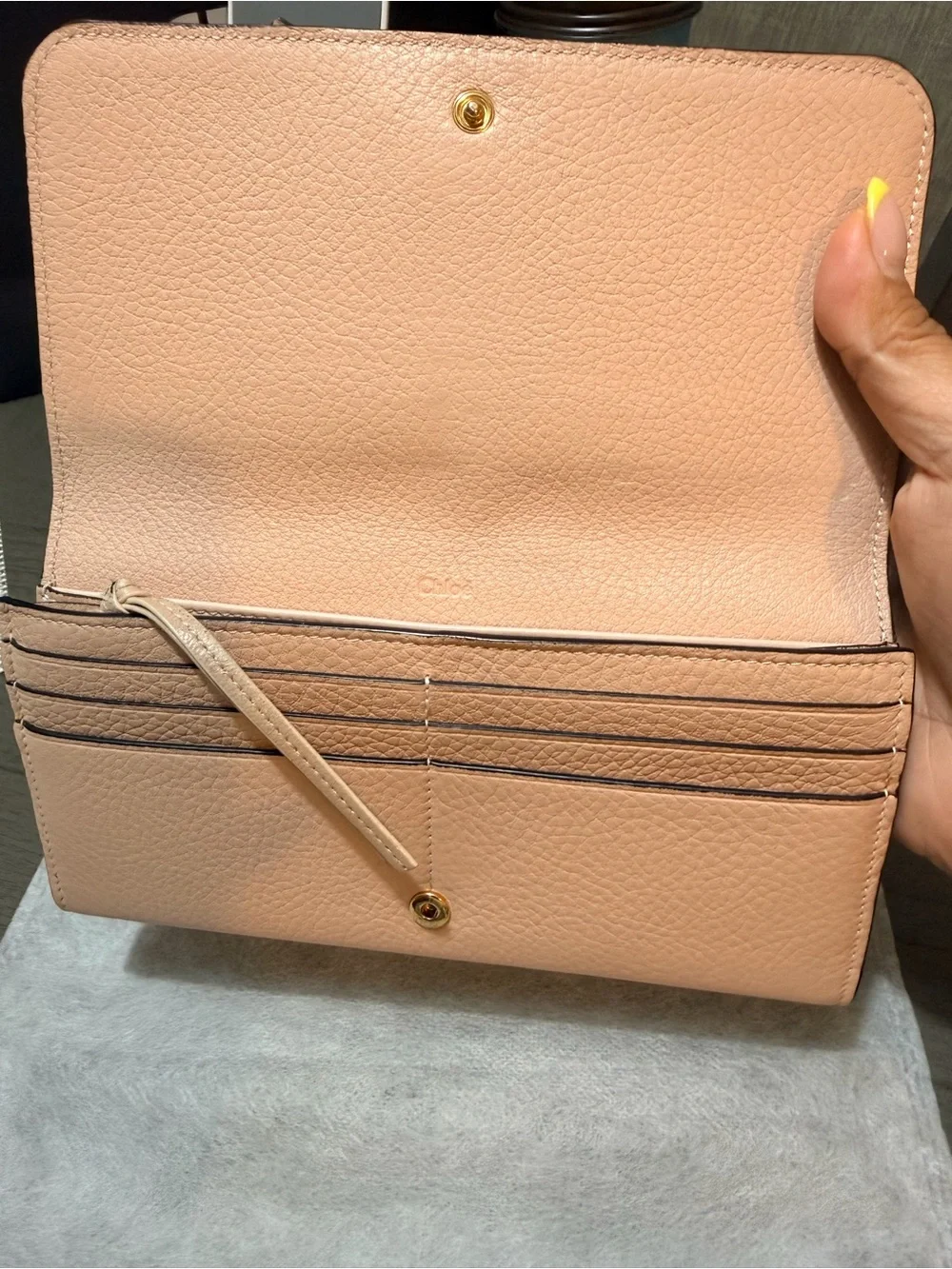 Chloé Bifold Long Wallet in Beige